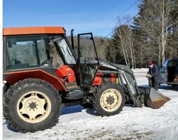 Quicke Q720 Loader_1.jpg