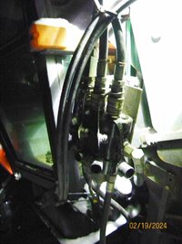 Zetor Hydraulic Valve Body_.jpg