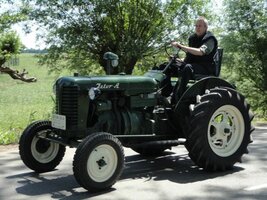 496976-25a-zetor.jpg